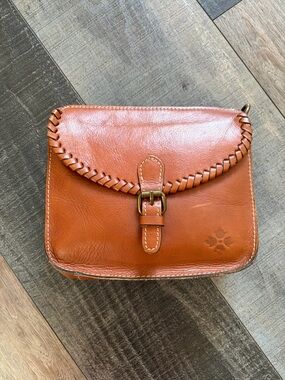 Patricia Nash Leather Crossbody Clutch Whipstitch Boho Bag Tan